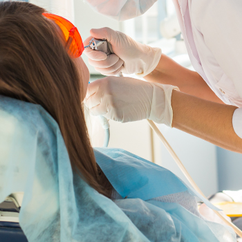 Première visite chez le dentiste : Ce qu’il faut savoir – Dentiste Midoun